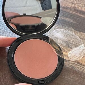 Bobbi Brown Illuminating Bronze Powder - Antigua
